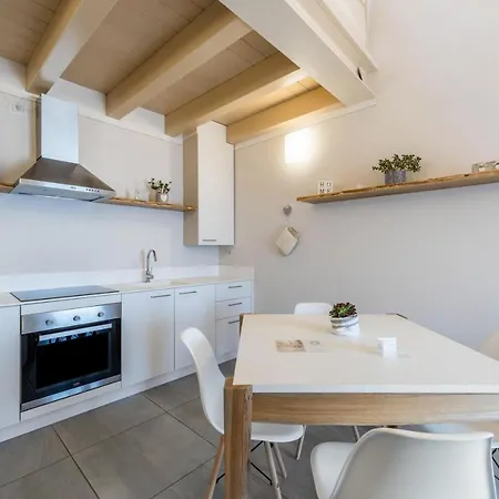 Fontanelle Gardapartments 6 Apartamento Polpenazze del Garda